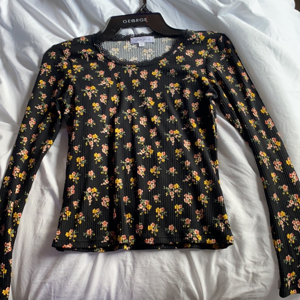 Long sleeve top medium